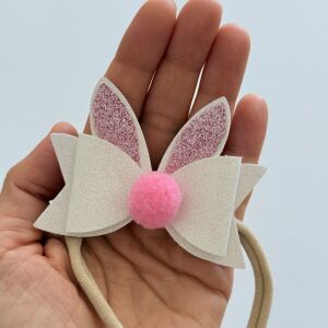 Pembe Ponponlu Tavşan Kulaklı Beyaz Simli Bebek Saç Bandı